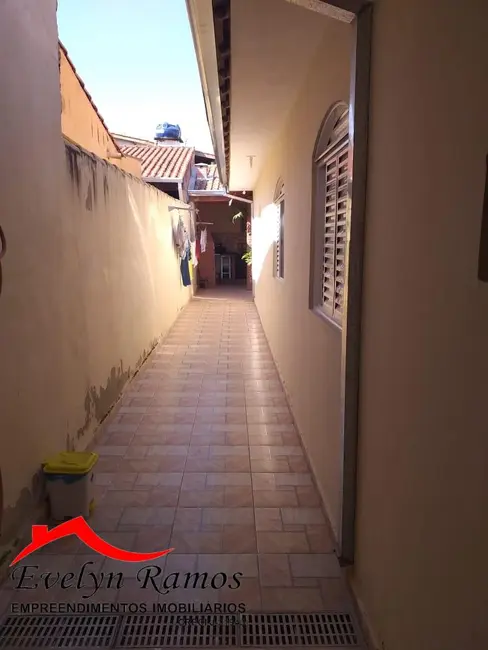 Foto 9 de Casa com 3 quartos à venda, 150m2 em Salto De Pirapora - SP