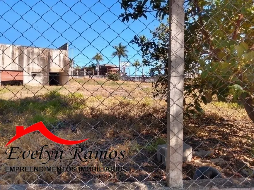 Foto 2 de Terreno / Lote à venda, 3637m2 em Salto De Pirapora - SP