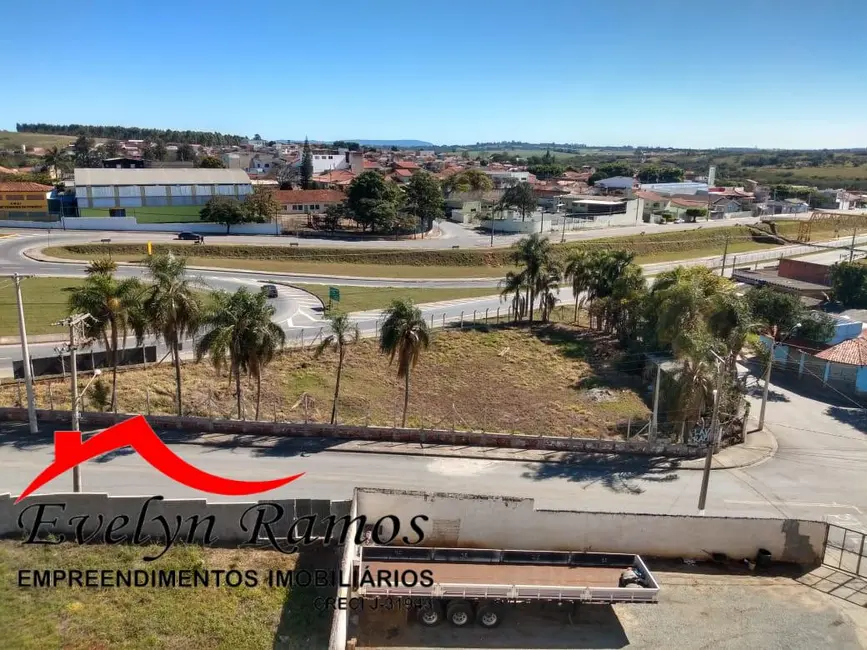 Foto 2 de Terreno / Lote à venda, 1344m2 em Salto De Pirapora - SP