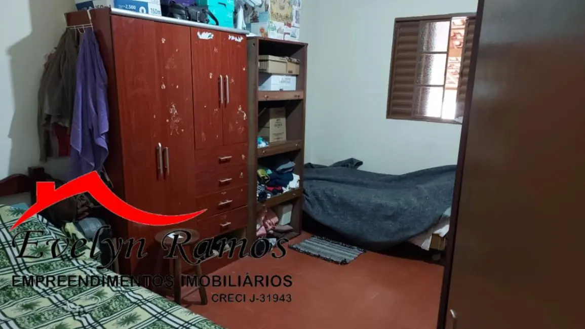 Foto 2 de Casa com 2 quartos à venda, 127m2 em Salto De Pirapora - SP