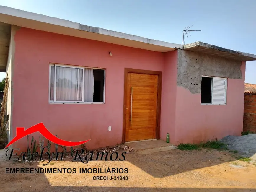 Foto 1 de Casa com 3 quartos à venda, 300m2 em Aracoiaba Da Serra - SP