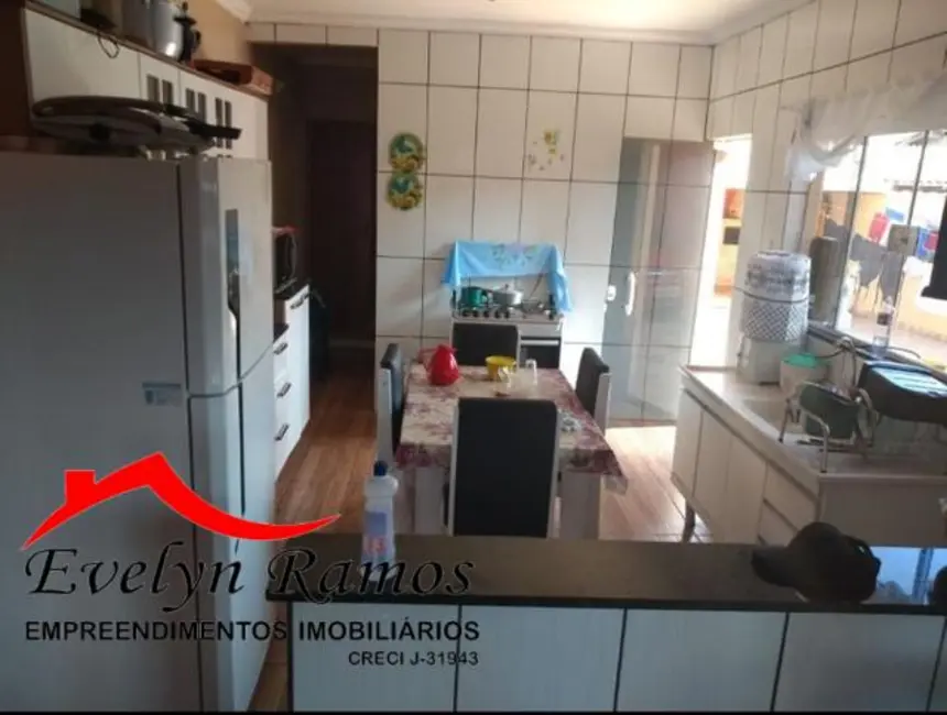Foto 4 de Casa com 3 quartos à venda, 250m2 em Salto De Pirapora - SP
