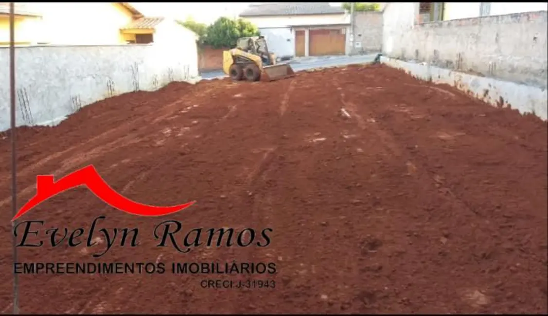 Foto 4 de Terreno / Lote à venda, 250m2 em Salto De Pirapora - SP