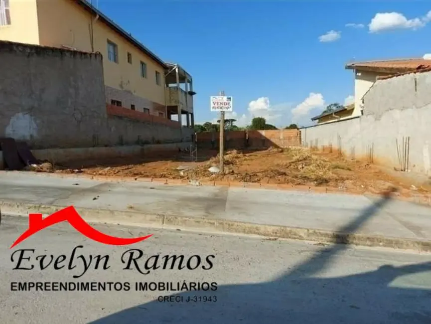 Foto 1 de Terreno / Lote à venda, 250m2 em Salto De Pirapora - SP