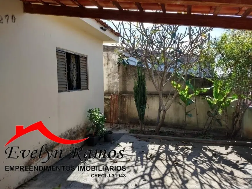 Foto 8 de Casa com 3 quartos à venda, 250m2 em Salto De Pirapora - SP