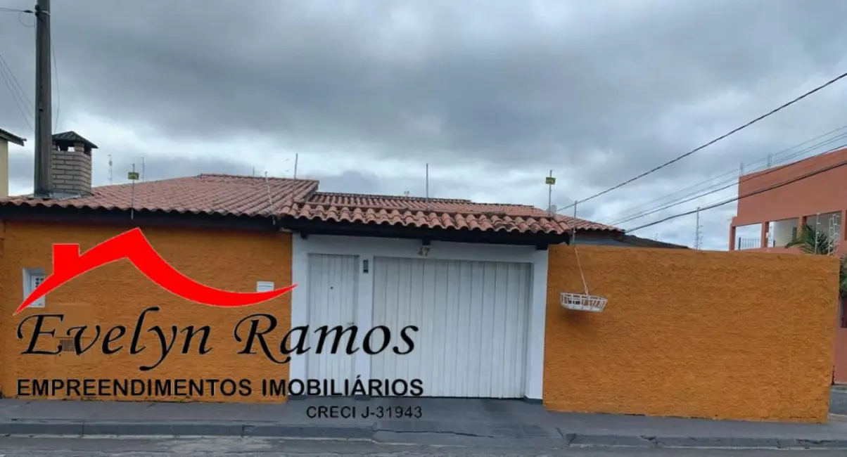 Foto 3 de Casa com 2 quartos à venda, 150m2 em Salto De Pirapora - SP