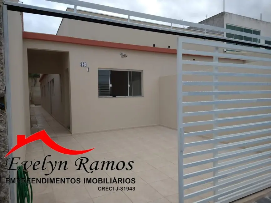 Foto 2 de Casa com 2 quartos à venda, 150m2 em Salto De Pirapora - SP