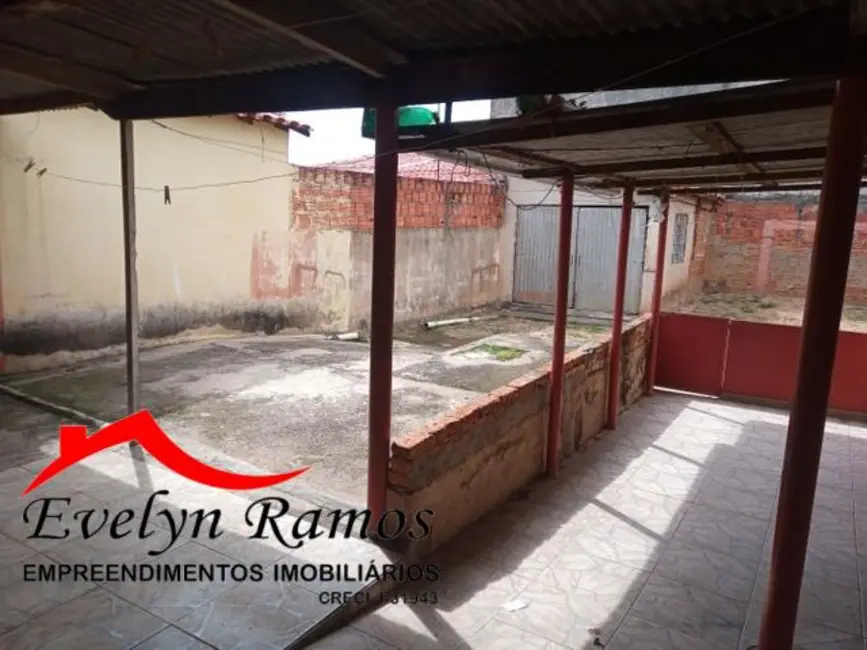 Foto 4 de Casa com 2 quartos à venda, 315m2 em Salto De Pirapora - SP