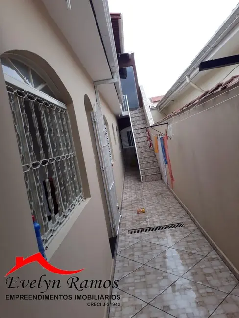 Foto 2 de Casa com 3 quartos à venda, 125m2 em Salto De Pirapora - SP