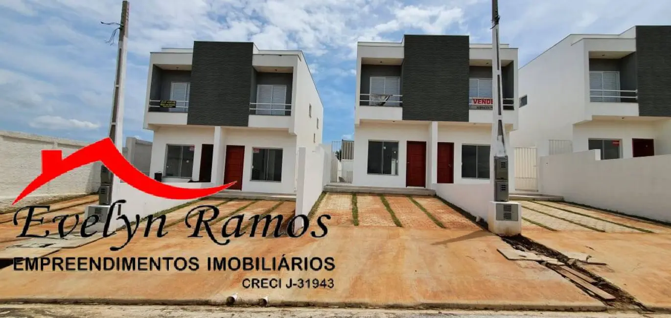 Foto 1 de Casa com 2 quartos à venda, 125m2 em Salto De Pirapora - SP
