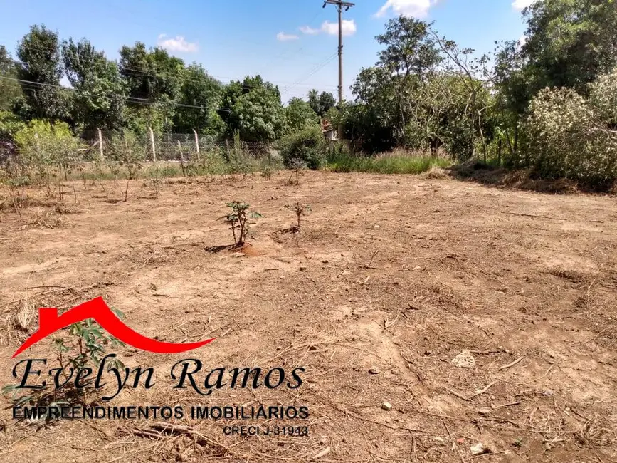 Foto 3 de Terreno / Lote à venda, 1000m2 em Salto De Pirapora - SP
