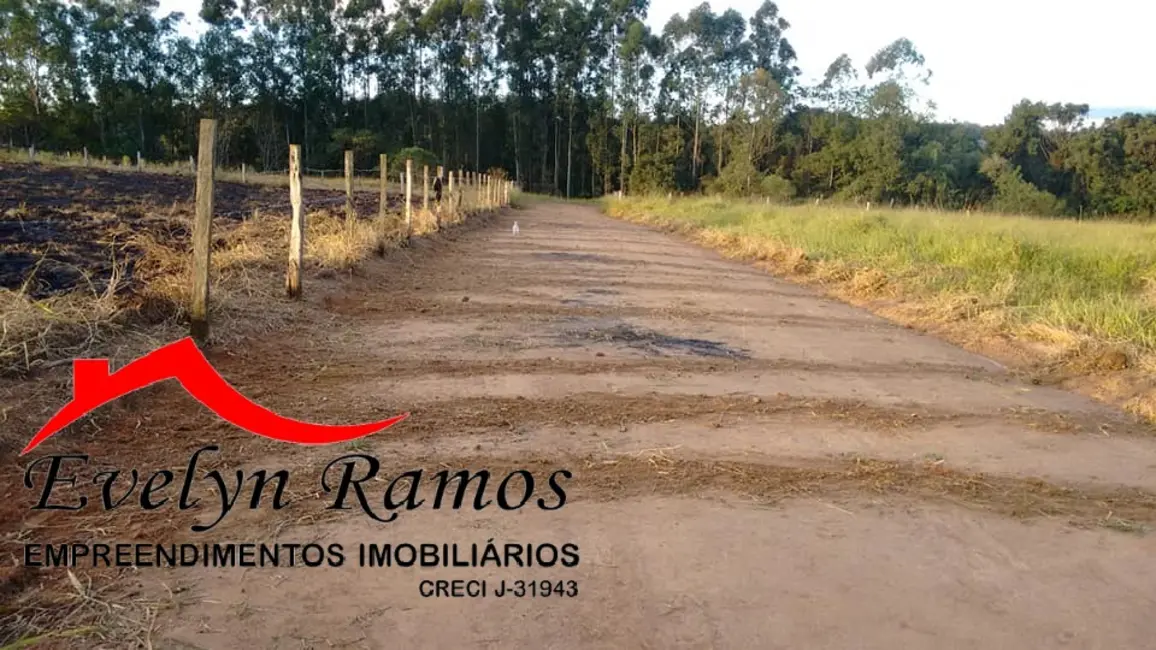 Foto 1 de Terreno / Lote à venda, 4000m2 em Salto De Pirapora - SP