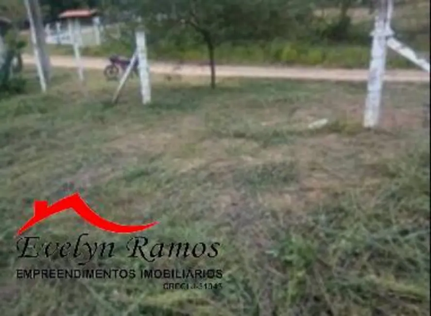 Foto 3 de Terreno / Lote à venda, 1400m2 em Salto De Pirapora - SP