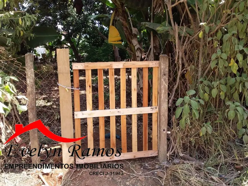 Foto 3 de Terreno / Lote à venda, 250m2 em Salto De Pirapora - SP