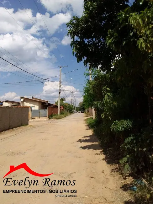 Foto 1 de Terreno / Lote à venda, 250m2 em Salto De Pirapora - SP