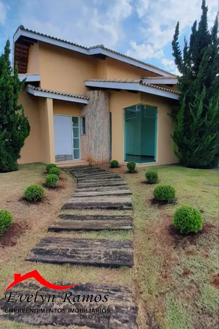 Foto 4 de Casa com 3 quartos à venda, 1035m2 em Salto De Pirapora - SP