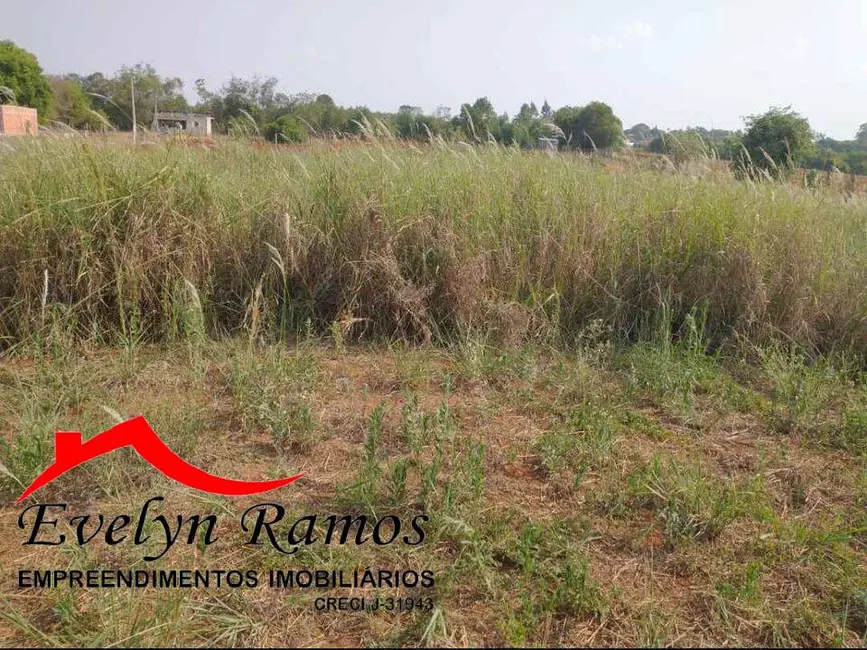 Foto 1 de Terreno / Lote à venda, 680m2 em Salto De Pirapora - SP