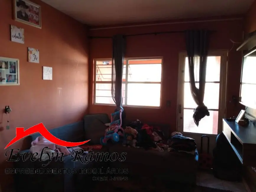 Foto 2 de Casa com 3 quartos à venda, 300m2 em Salto De Pirapora - SP