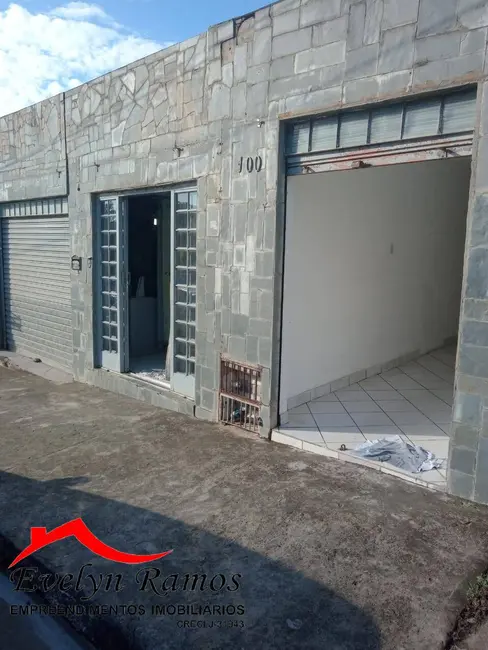 Foto 1 de Casa com 3 quartos à venda, 300m2 em Salto De Pirapora - SP