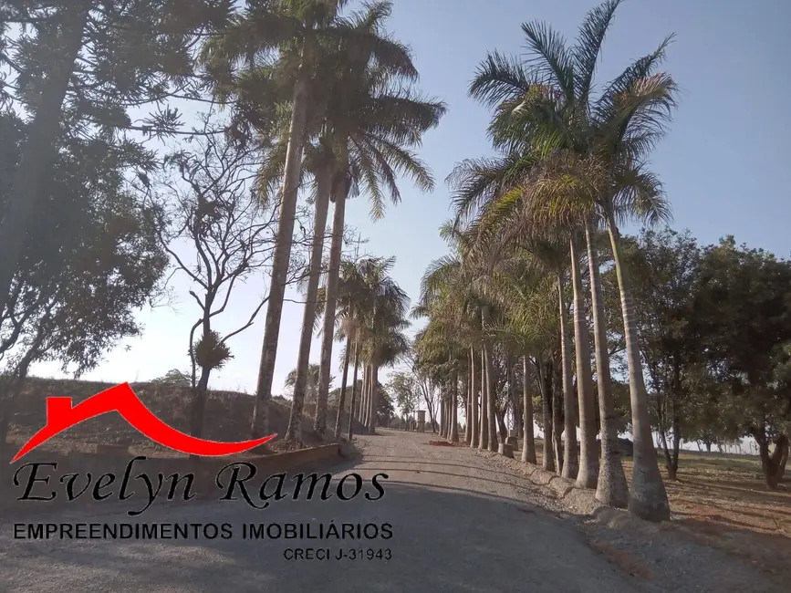 Foto 1 de Terreno / Lote à venda, 50000m2 em Salto De Pirapora - SP