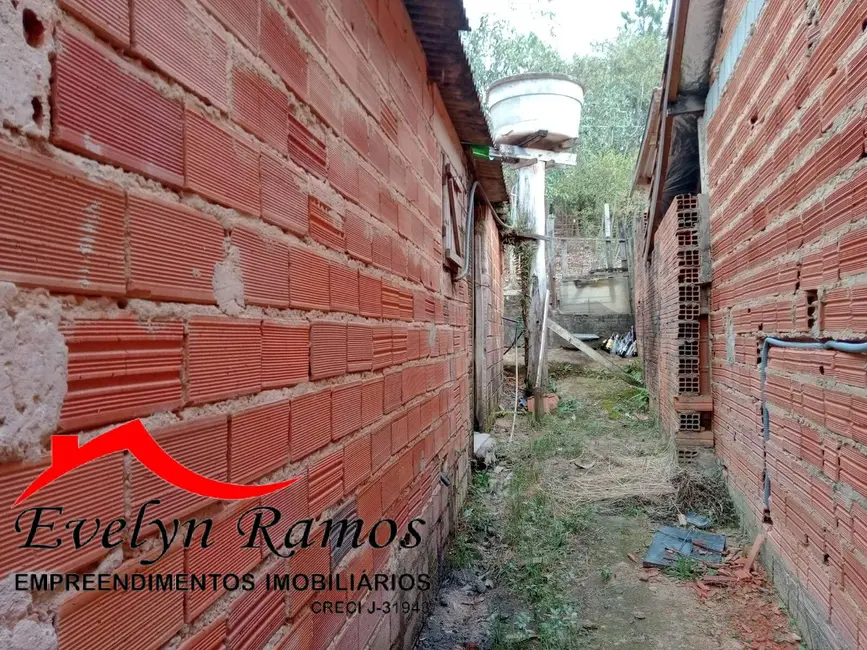 Foto 2 de Casa com 3 quartos à venda, 235m2 em Aracoiaba Da Serra - SP