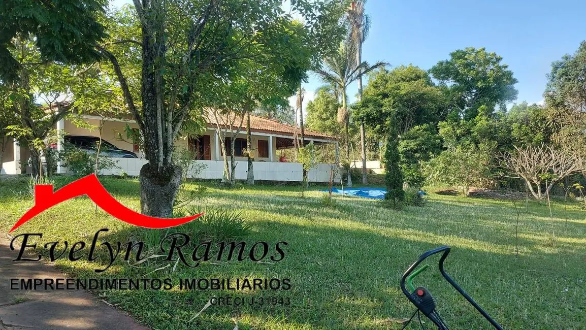 Foto 3 de Chácara com 3 quartos à venda, 2800m2 em Salto De Pirapora - SP