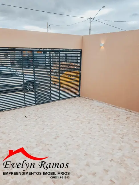 Foto 2 de Casa com 2 quartos à venda, 138m2 em Salto De Pirapora - SP