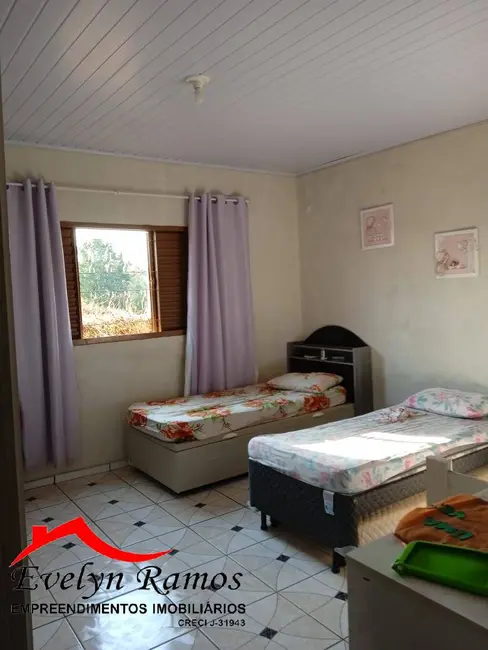Foto 3 de Casa com 2 quartos à venda, 232m2 em Salto De Pirapora - SP