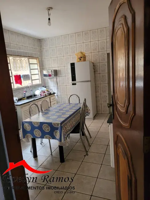 Foto 8 de Casa com 3 quartos à venda, 150m2 em Salto De Pirapora - SP