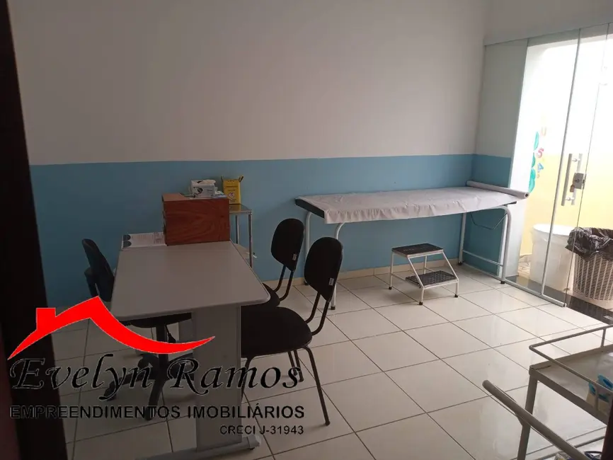 Foto 5 de Casa com 3 quartos à venda, 300m2 em Centro, Salto De Pirapora - SP