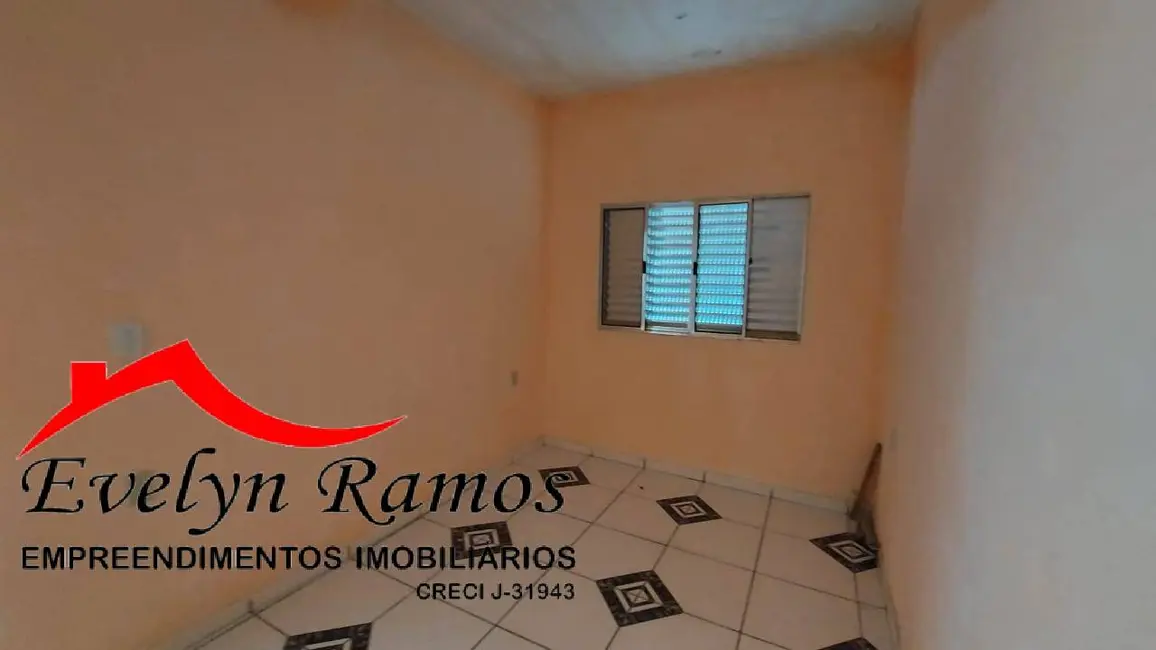 Foto 2 de Casa com 2 quartos à venda, 250m2 em Salto De Pirapora - SP