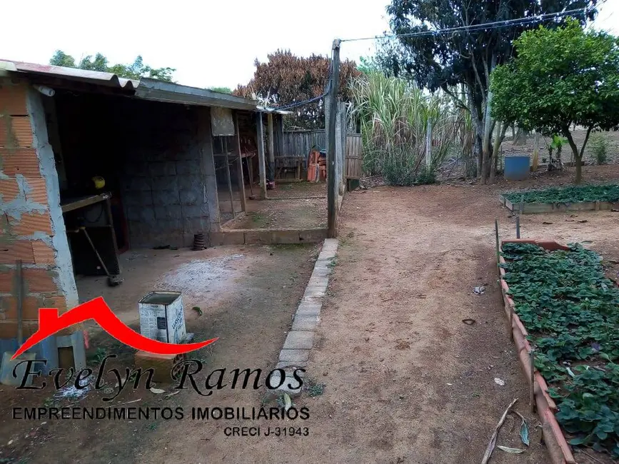 Chácara com 2 quartos à venda, 3650m2 em Sarapui - SP - imagem 4 Foto 4 de Chácara com 2 quartos à venda, 3650m2 em Sarapui - SP
