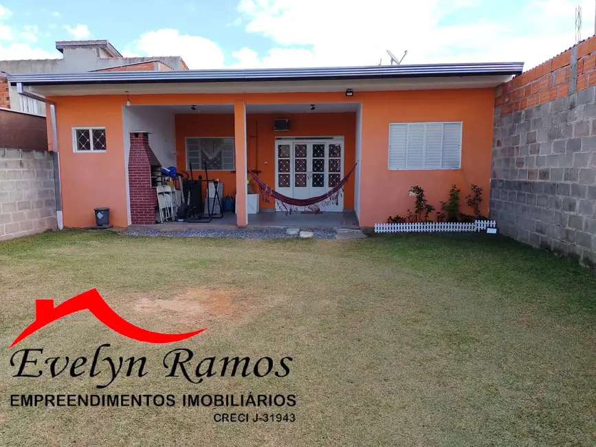 Foto 2 de Casa com 1 quarto à venda, 250m2 em Salto De Pirapora - SP