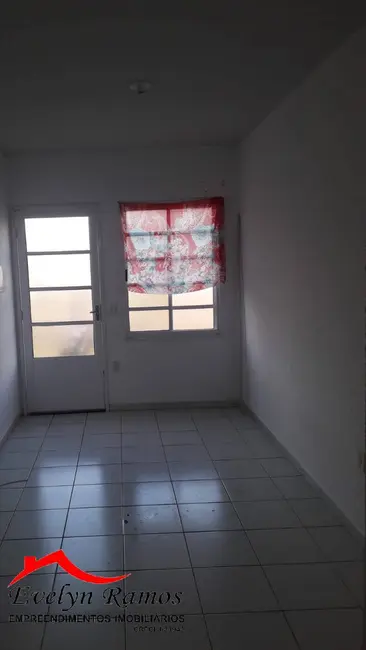 Foto 2 de Casa com 2 quartos à venda, 160m2 em Tatui - SP