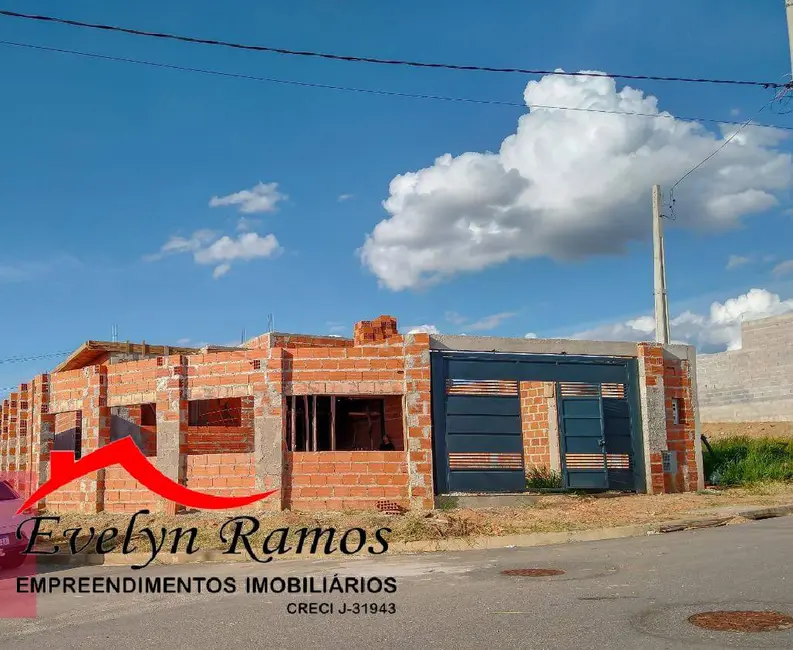 Foto 2 de Casa com 3 quartos à venda, 300m2 em Salto De Pirapora - SP