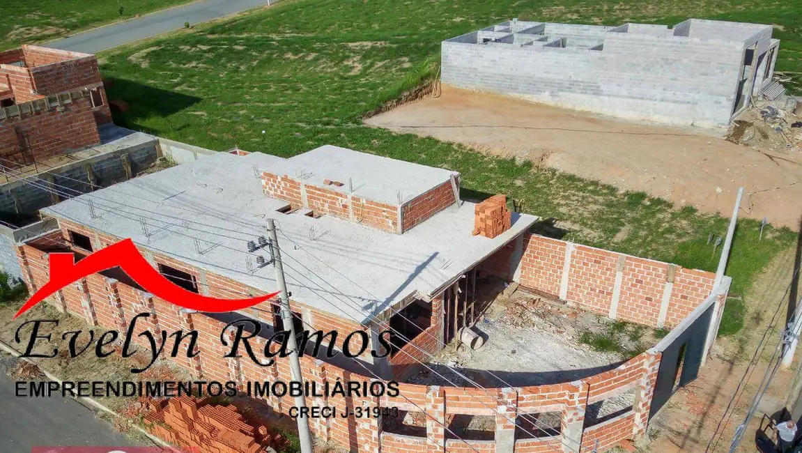 Foto 3 de Casa com 3 quartos à venda, 300m2 em Salto De Pirapora - SP