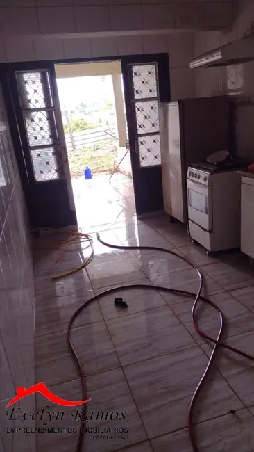 Foto 2 de Chácara com 2 quartos à venda, 500m2 em Salto De Pirapora - SP