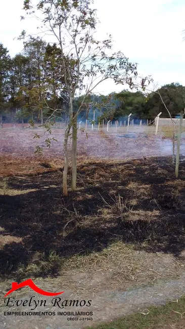 Foto 7 de Terreno / Lote à venda, 750m2 em Salto De Pirapora - SP