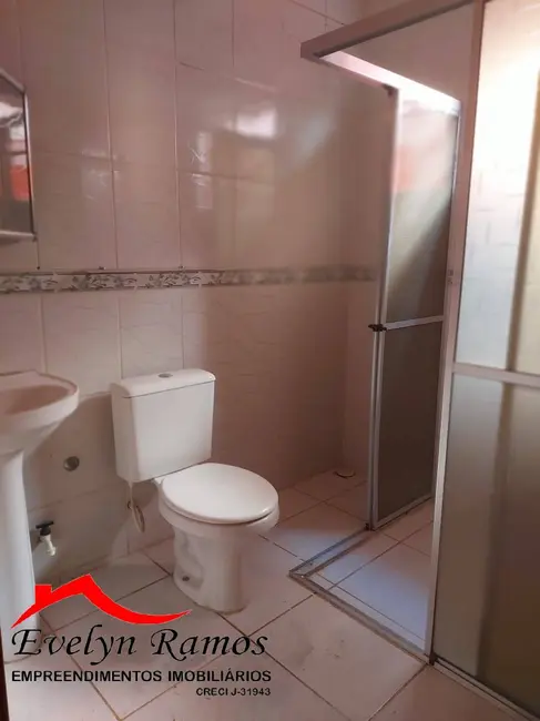 Casa com 2 quartos para alugar em Salto De Pirapora - SP - imagem 8 Foto 8 de Casa com 2 quartos para alugar em Salto De Pirapora - SP