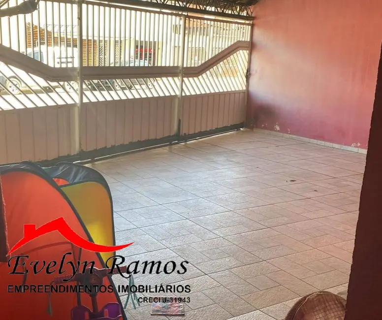 Foto 2 de Casa com 4 quartos à venda, 129m2 em Salto De Pirapora - SP