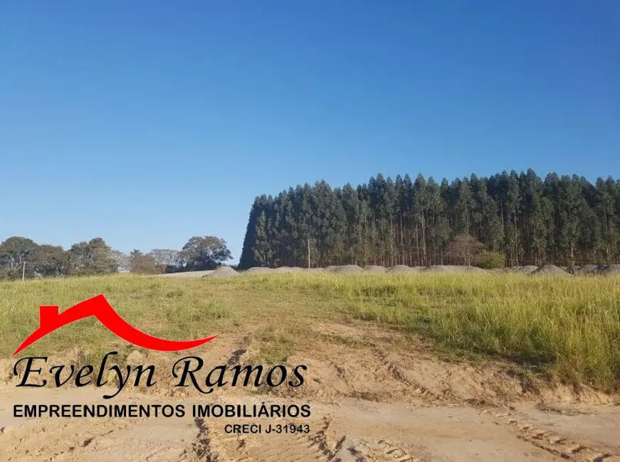 Foto 1 de Terreno / Lote à venda, 1000m2 em Salto De Pirapora - SP