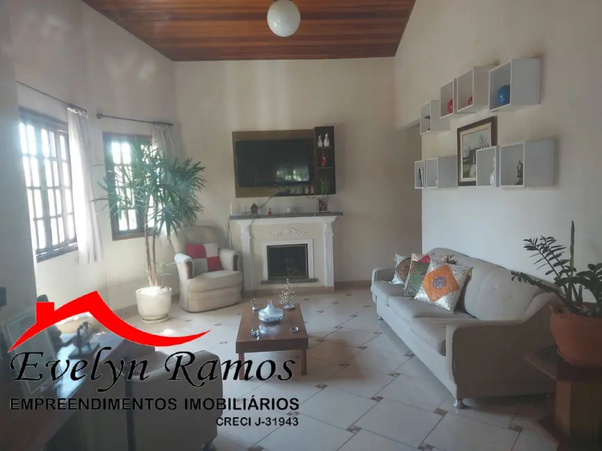 Foto 2 de Casa com 3 quartos à venda, 1000m2 em Salto De Pirapora - SP