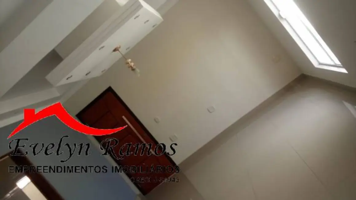 Foto 3 de Casa com 3 quartos à venda, 250m2 em Salto De Pirapora - SP