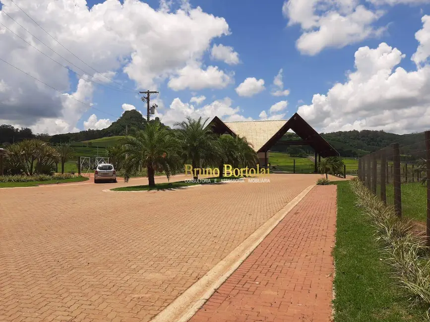 Terreno / Lote à venda, 420m2 em Analandia - SP - imagem 8 Foto 8 de Terreno / Lote à venda, 420m2 em Analandia - SP