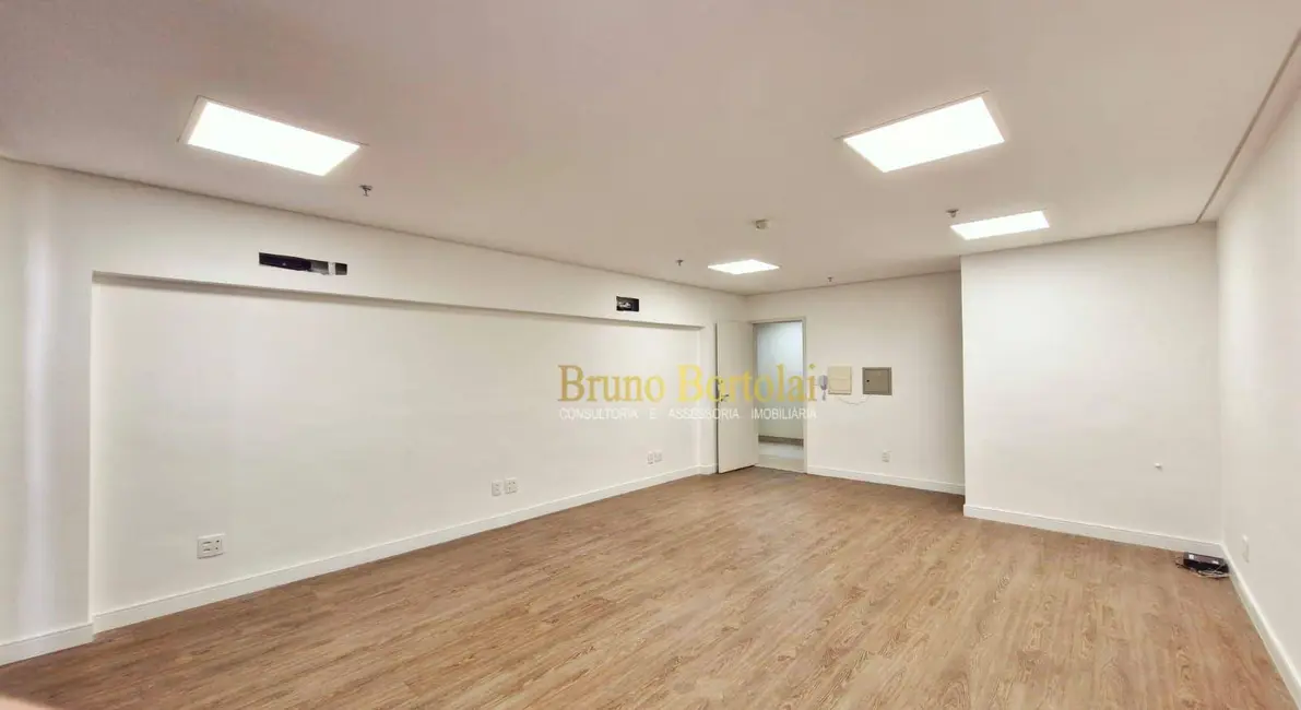 Sala Comercial para alugar, 43m2 em Jardim Claret, Rio Claro - SP - imagem 8 Foto 8 de Sala Comercial para alugar, 43m2 em Jardim Claret, Rio Claro - SP