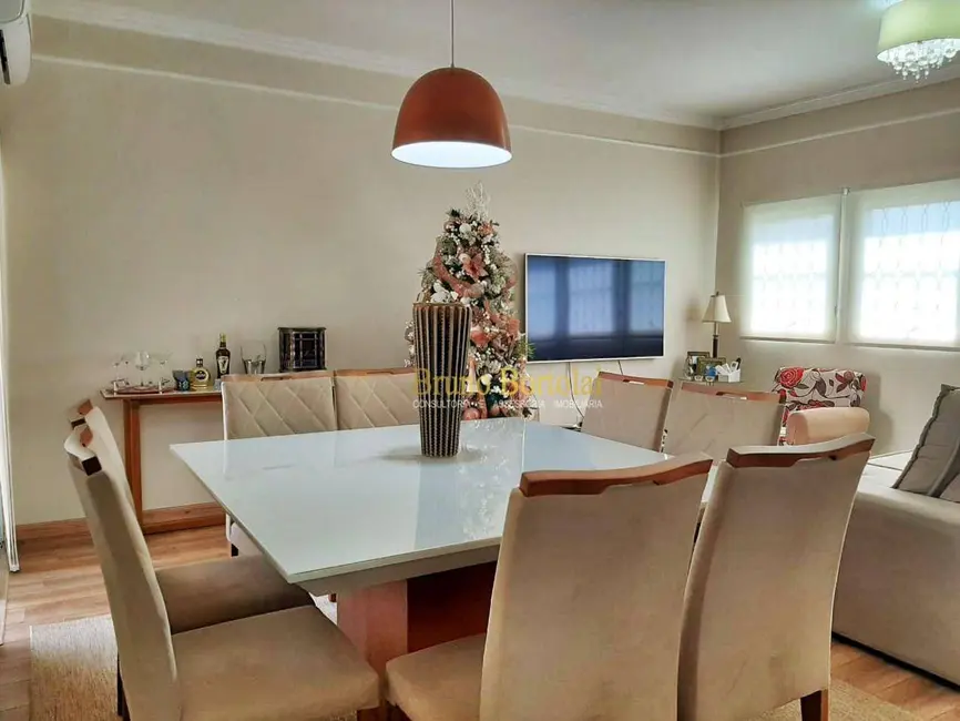 Foto 5 de Casa com 3 quartos à venda, 222m2 em Jardim Luiza Maria, Araras - SP