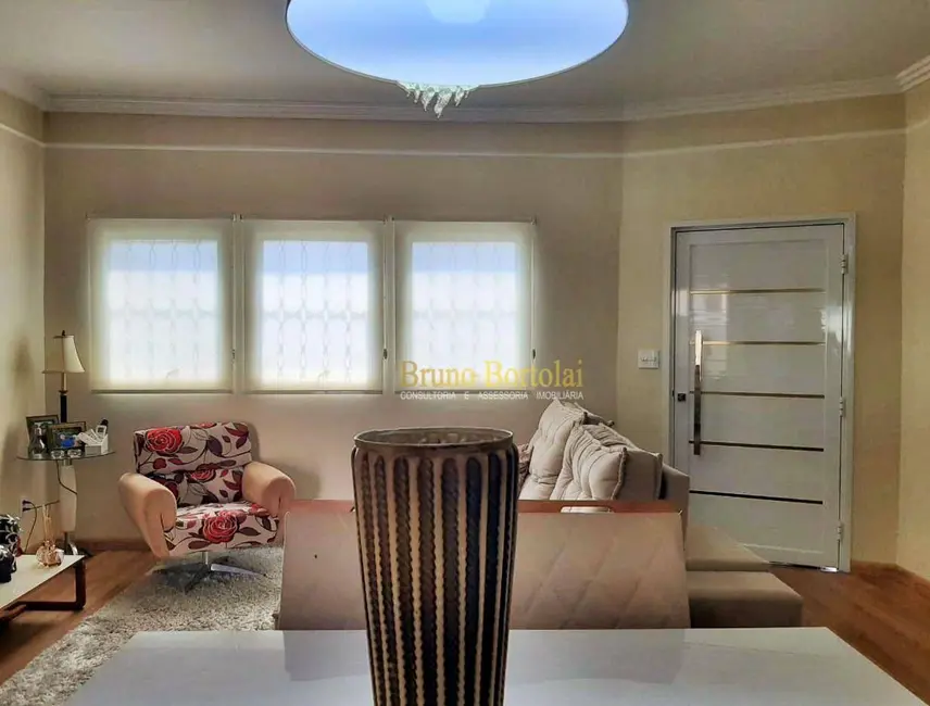 Foto 6 de Casa com 3 quartos à venda, 222m2 em Jardim Luiza Maria, Araras - SP