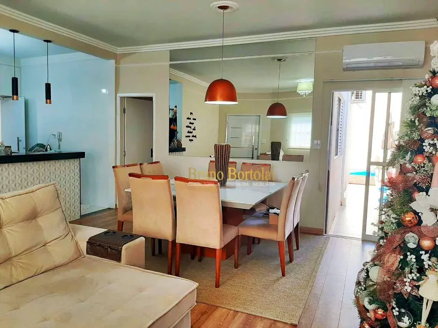 Foto 4 de Casa com 3 quartos à venda, 222m2 em Jardim Luiza Maria, Araras - SP