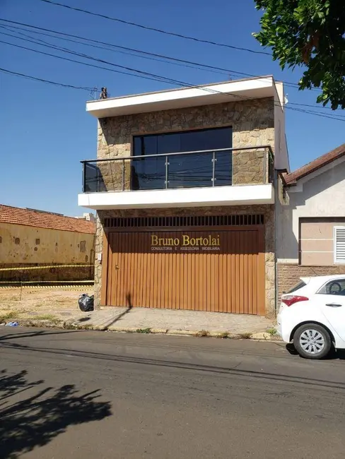 Foto 1 de Sobrado com 3 quartos à venda, 160m2 em Centro, Rio Claro - SP