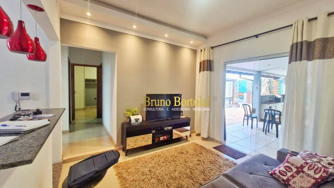 Foto 8 de Casa com 3 quartos à venda e para alugar, 244m2 em Recanto Paraíso, Rio Claro - SP